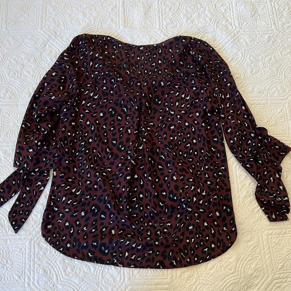 West Kei Leopard Print‎ Hi-Low Flounce Top, SZ M, 3/4 Tie Sleeve, EUC - Picture 4 of 7